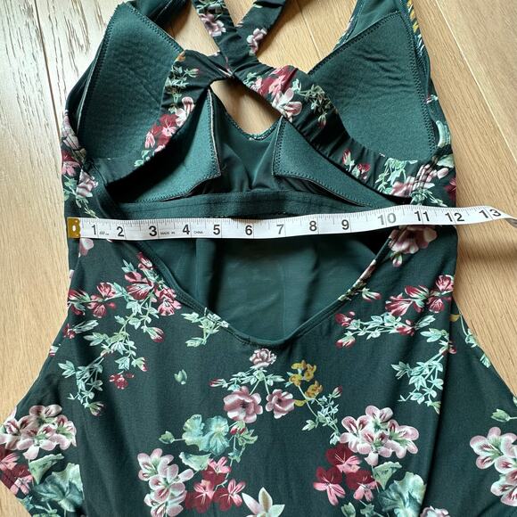 Niptuck One Piece Floral Green Swimsuit Multi Fit Cup Size 8 - Picture 3 of 9